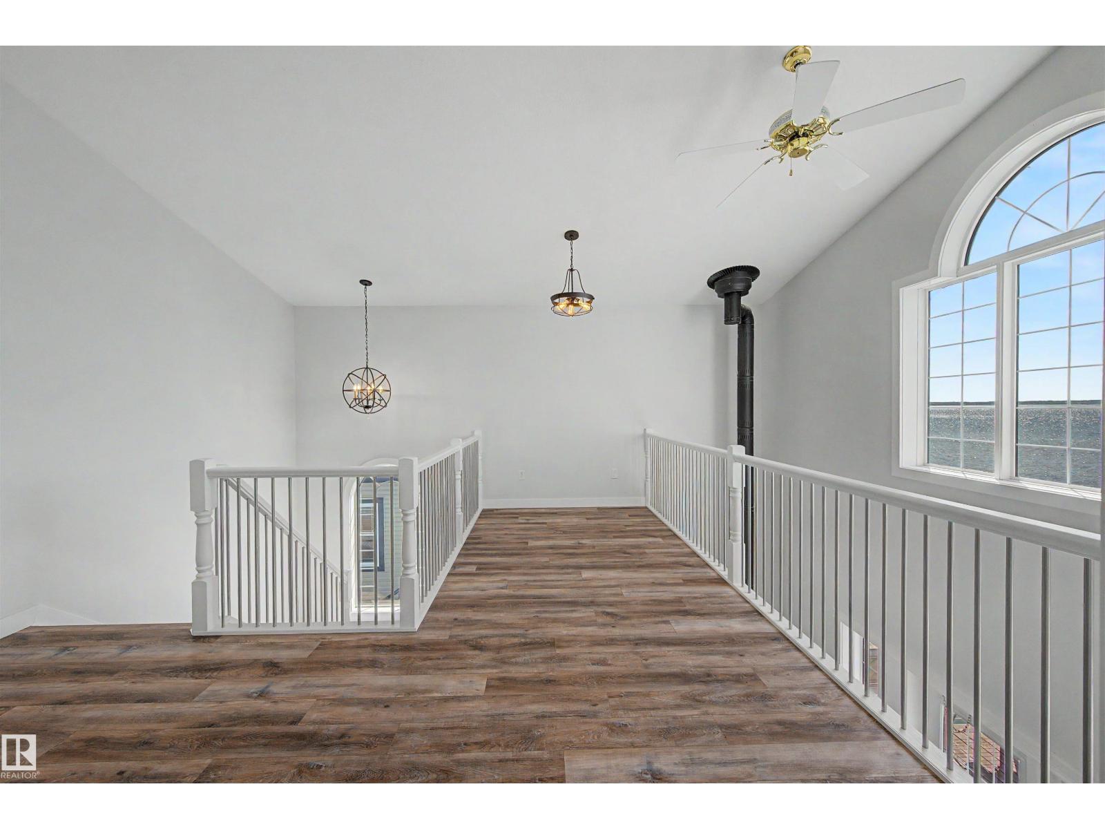 720 7th Street - Photo 25