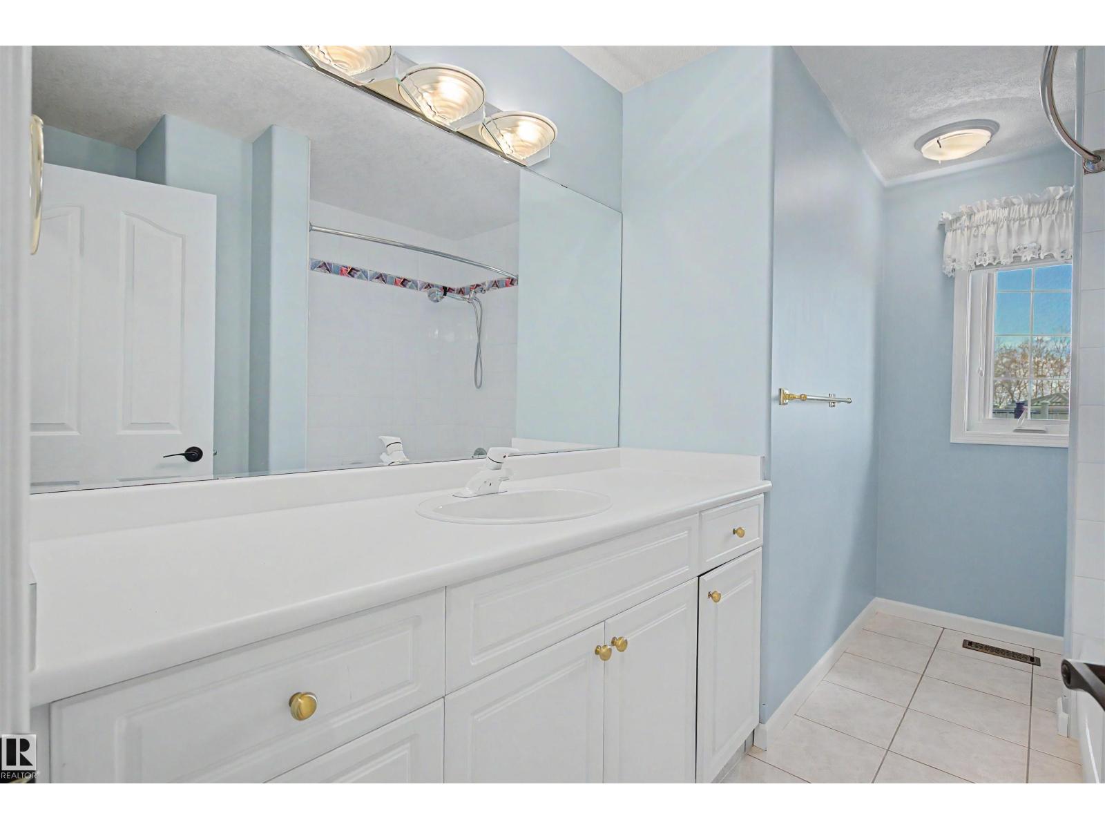 720 7th Street - Photo 32