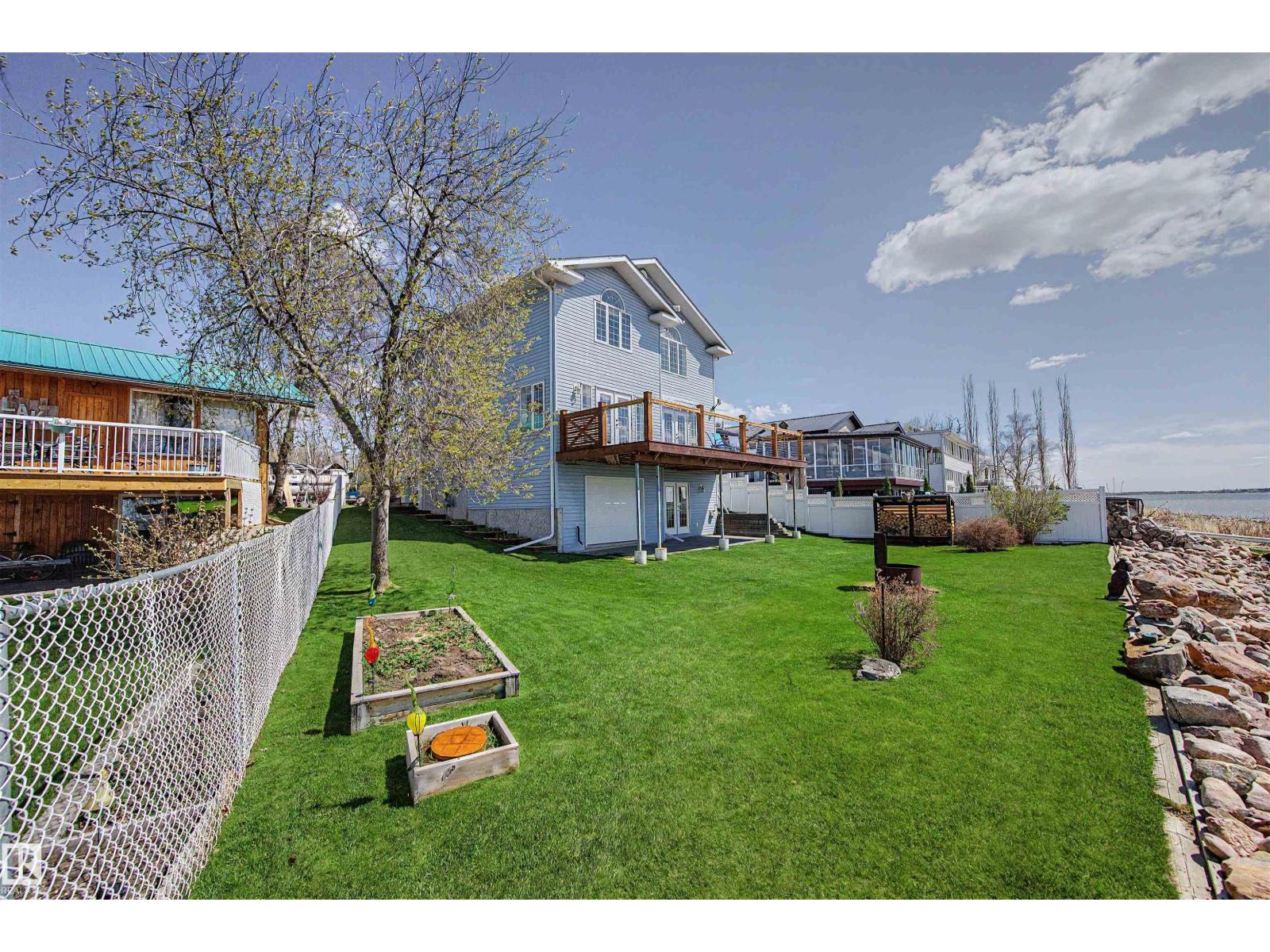 720 7th Street - Photo 44