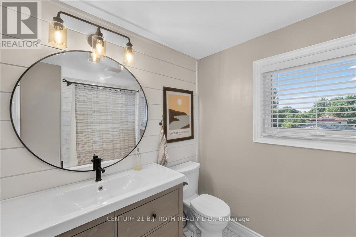 13 CLOVER AVENUE - Image 29
