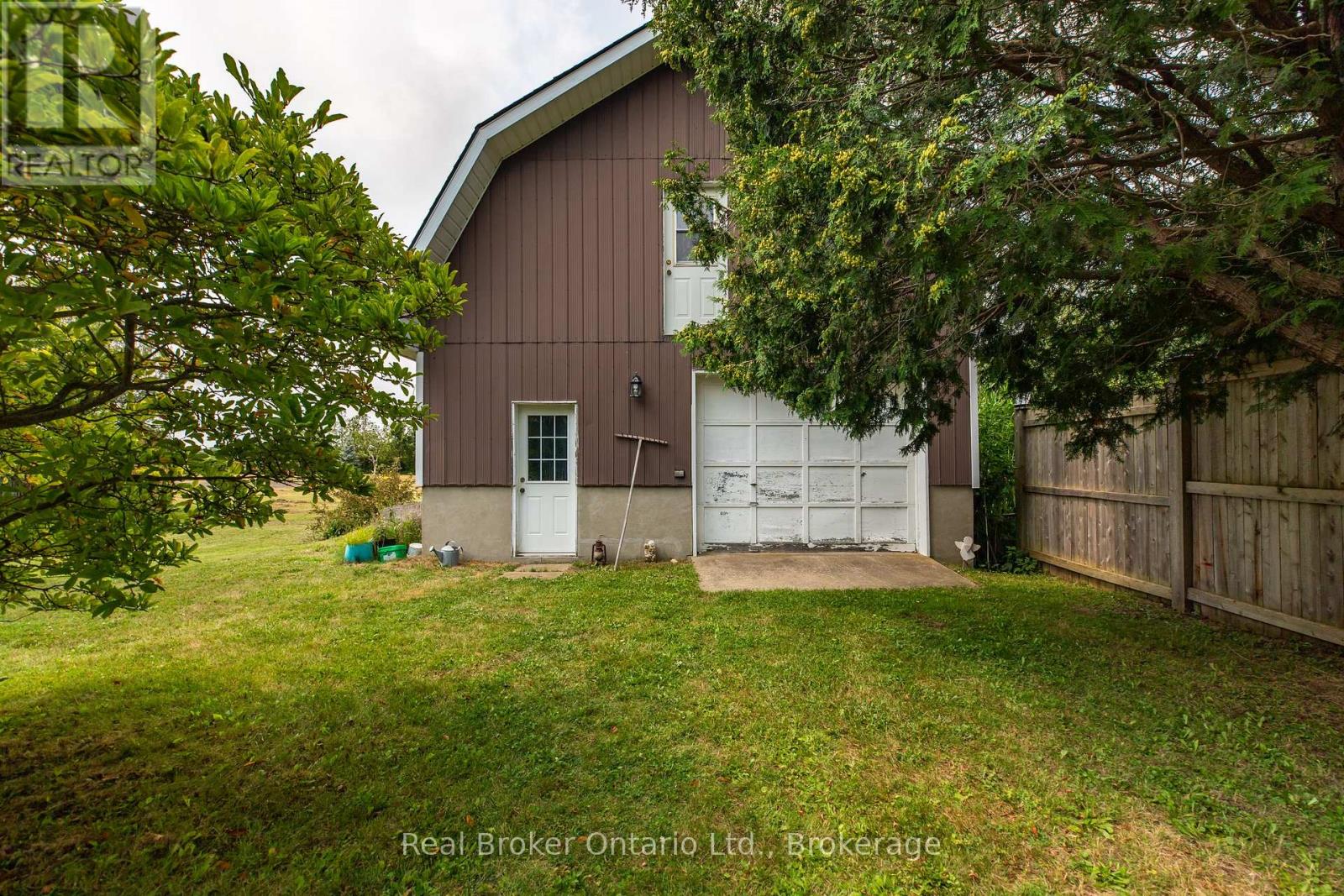 115 CARLISLE STREET - 32