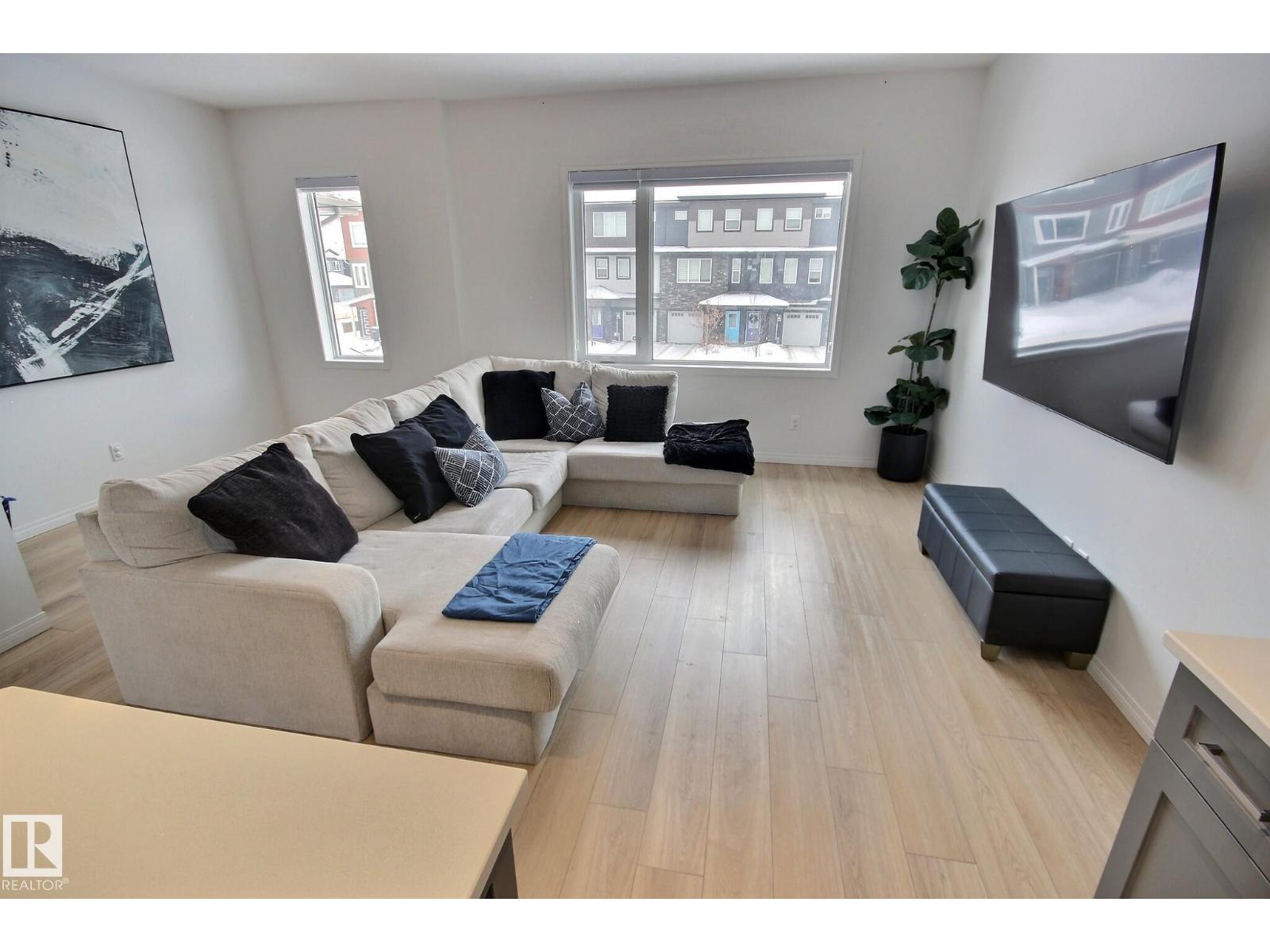 1512 157 ST SW - 12