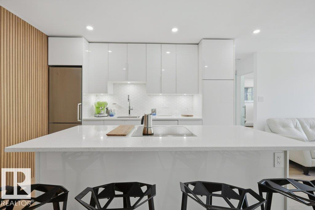 #6 4415 Lakeshore DR - 8