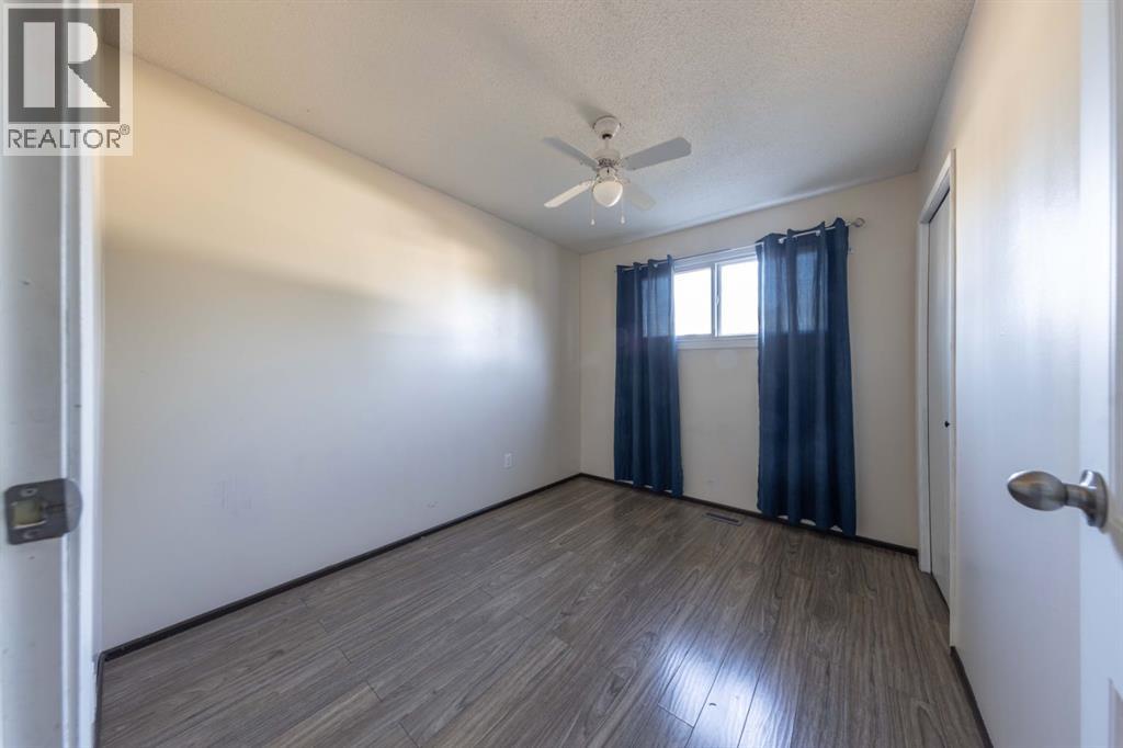 3007 52 Avenue - 24
