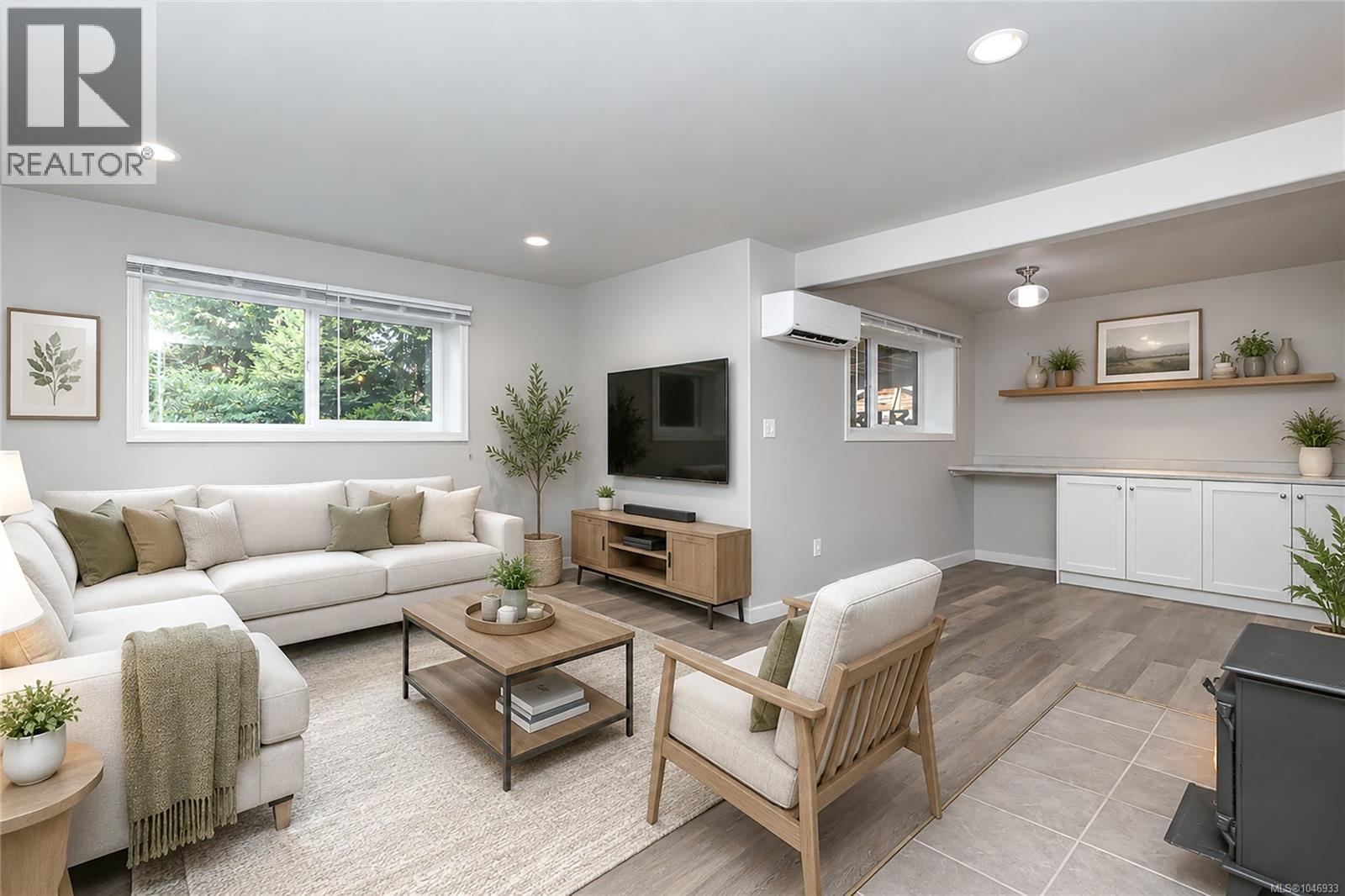 5385 Winchester Rd - Image 19