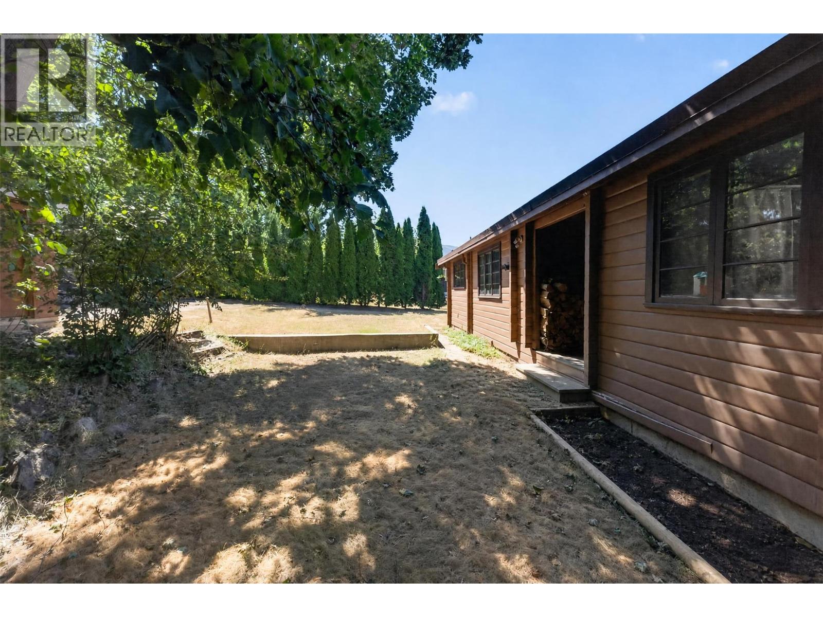 1260 16 Street NE - 36