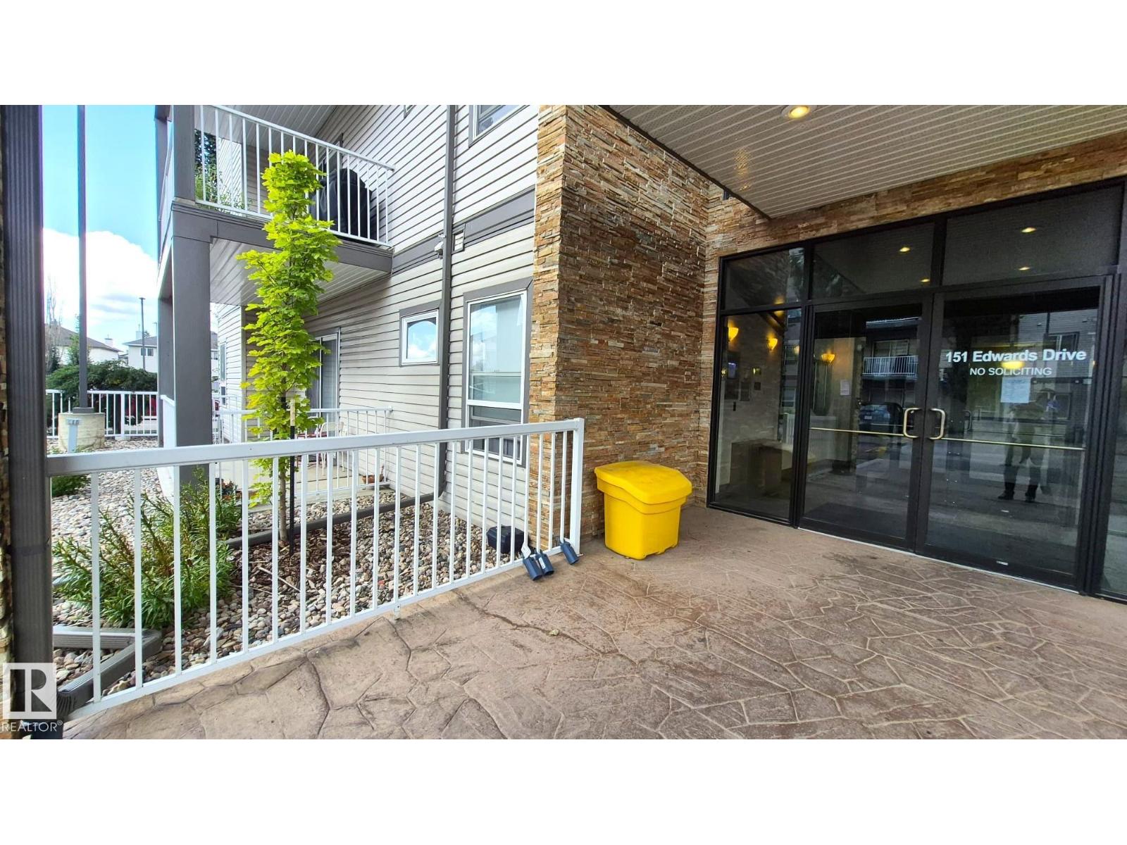 422 151 EDWARDS Drive SW
