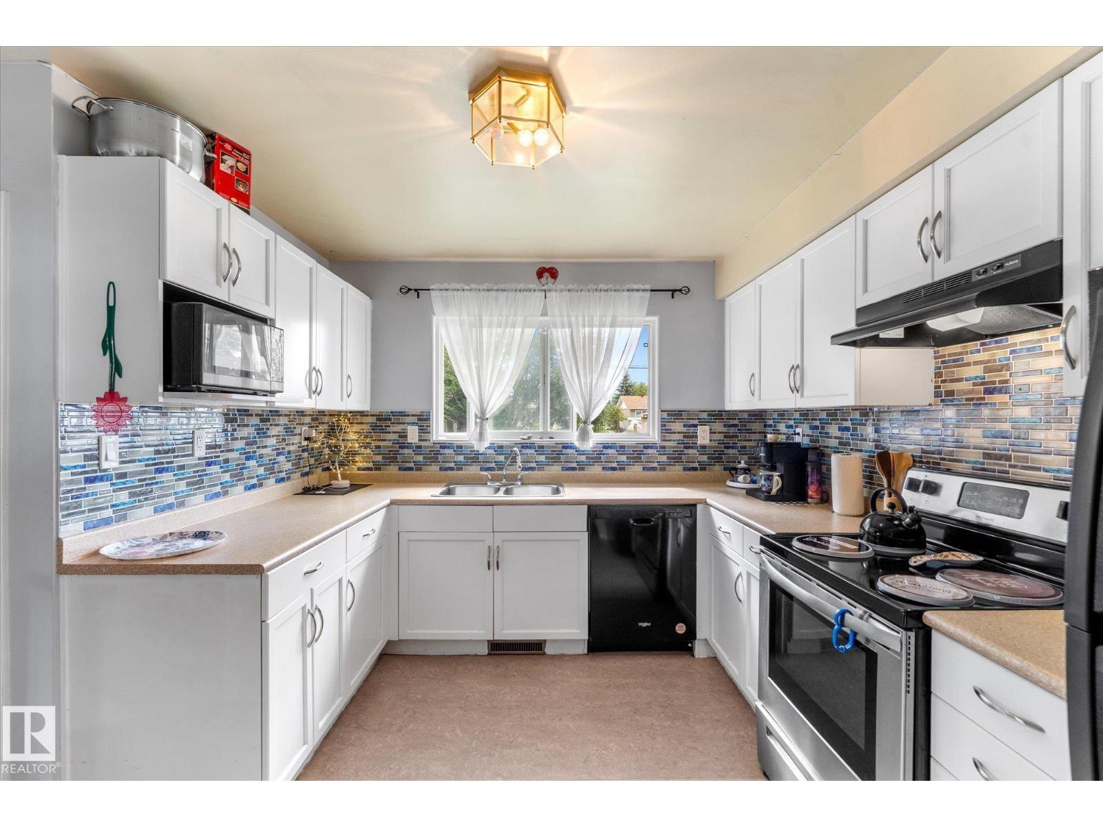 12923 137 Avenue NW - Photo 13