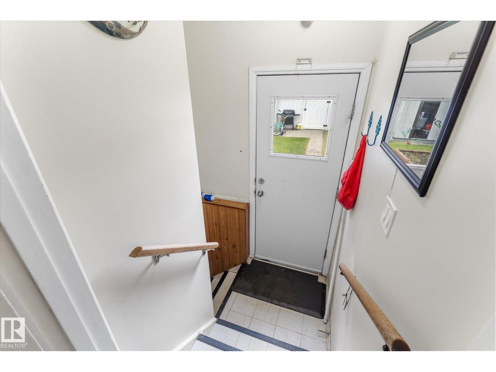 12923 137 Avenue NW - Photo 23
