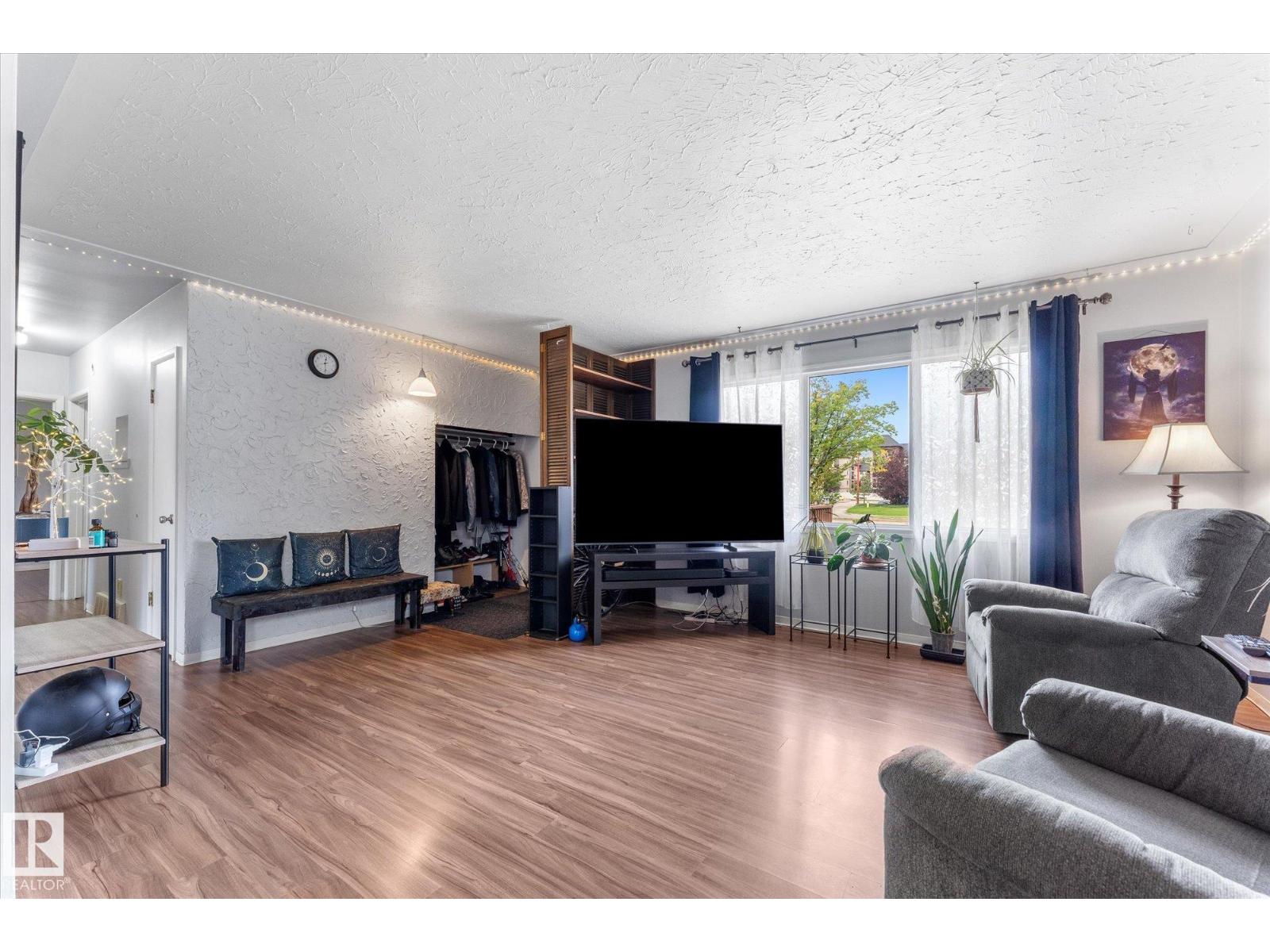 12923 137 AV NW - 8