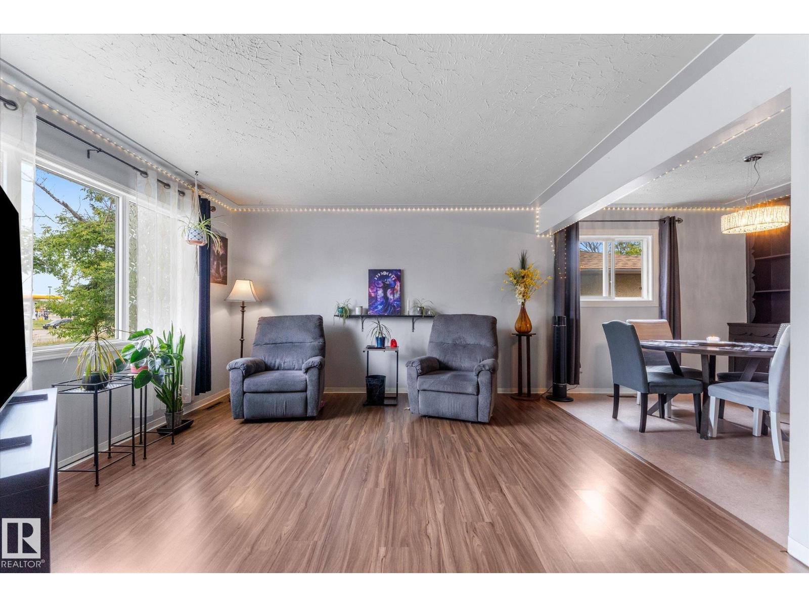 12923 137 Avenue NW - Photo 7