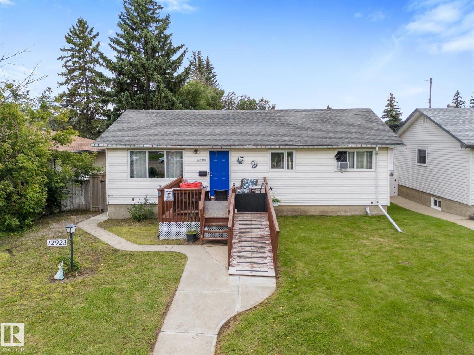 12923 137 AV NW - 27