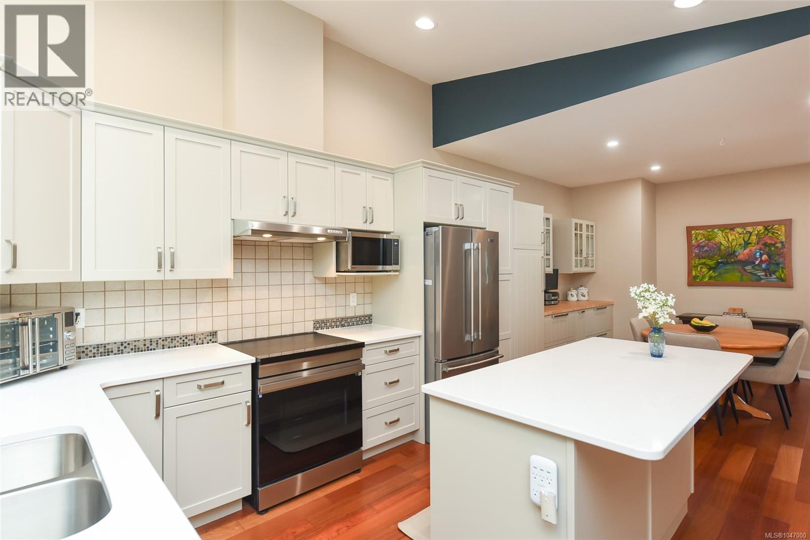 61 2001 Blue Jay Pl, Courtenay