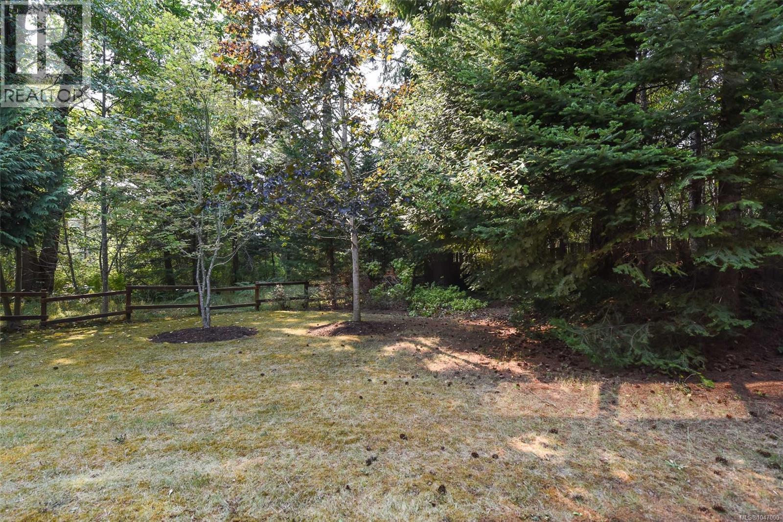 61 2001 Blue Jay Pl, Courtenay