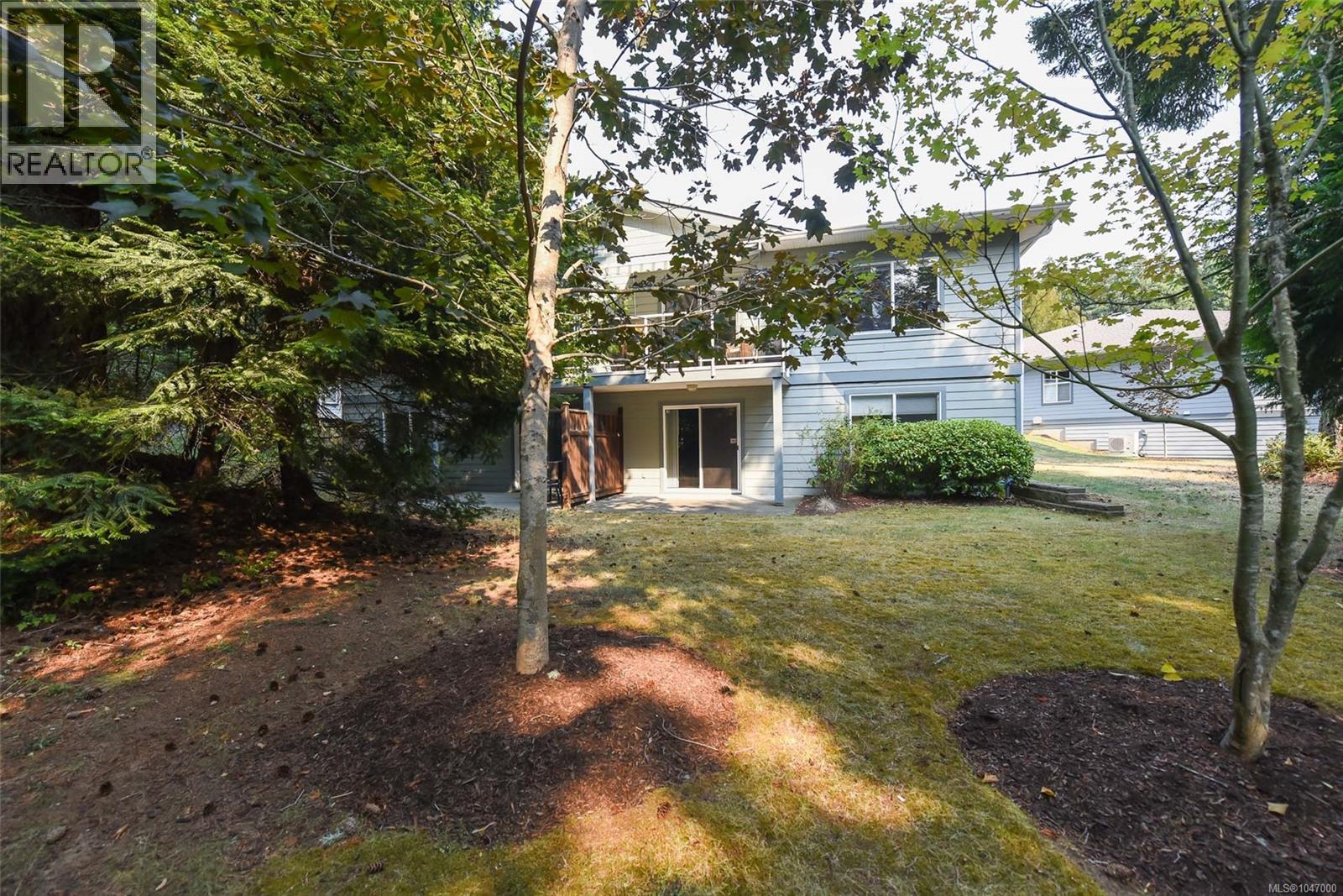 #61 2001 Blue Jay Pl - 54
