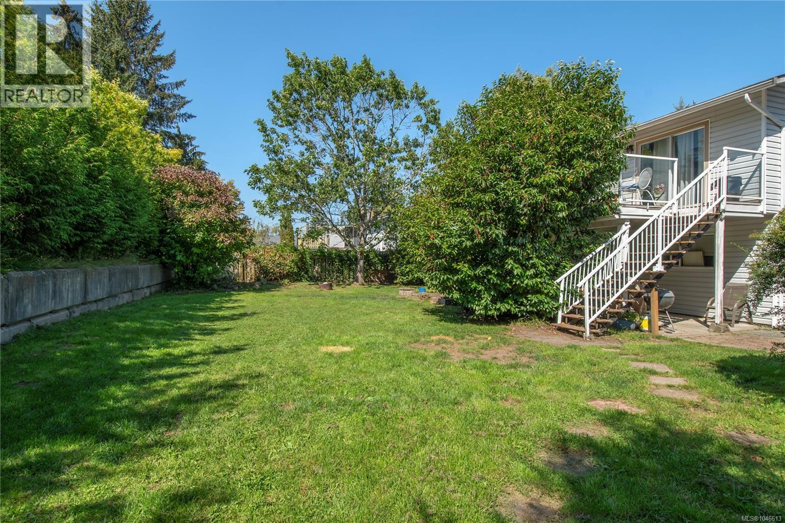 423 Harrogate Rd, Campbell River