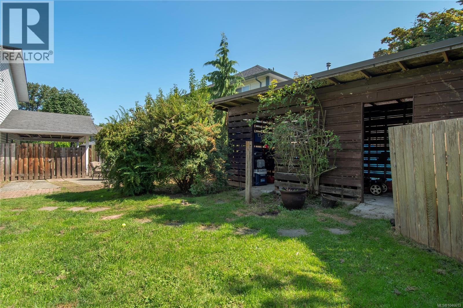 423 Harrogate Rd, Campbell River