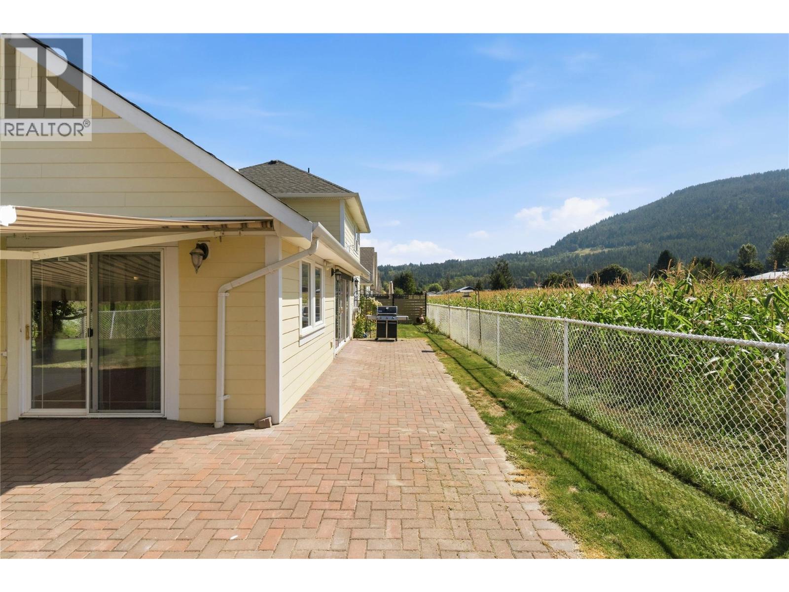 #18 1231 10 Street SW - 4