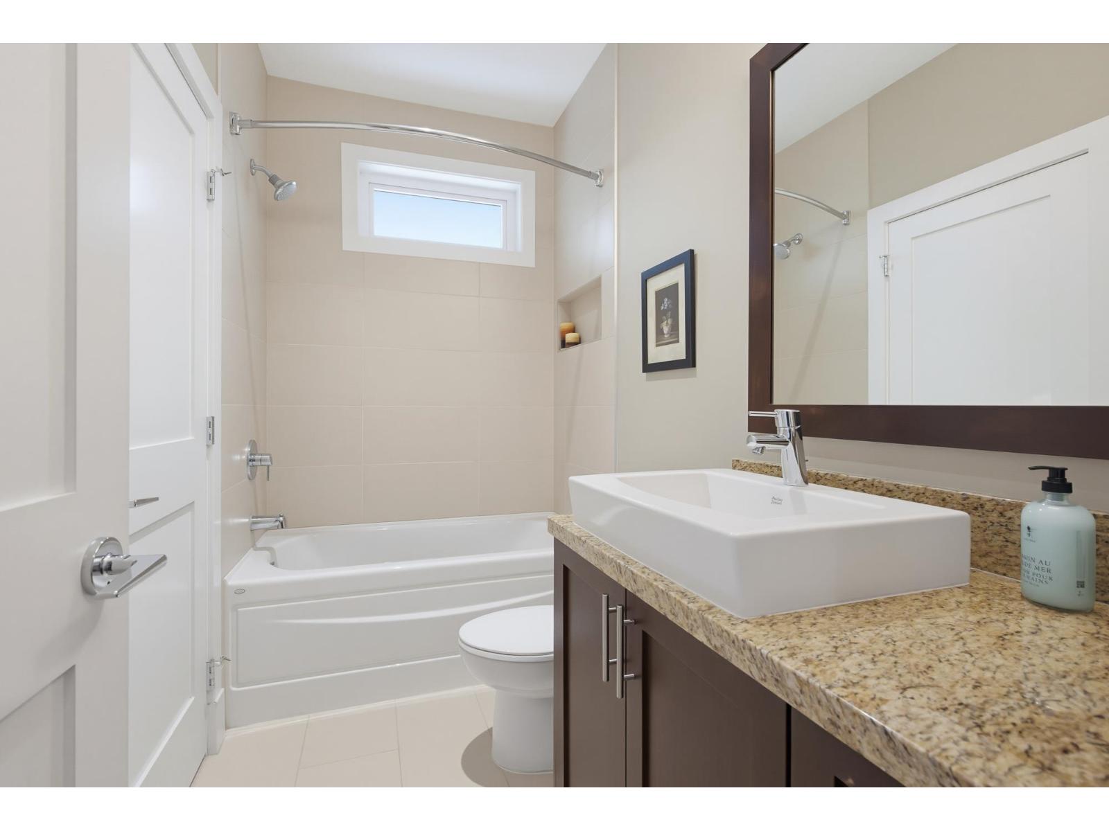 104 21707 88 AVENUE, Langley