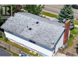 Living room - 142 Crandall, Moncton, NB E1C4E3 Photo 6