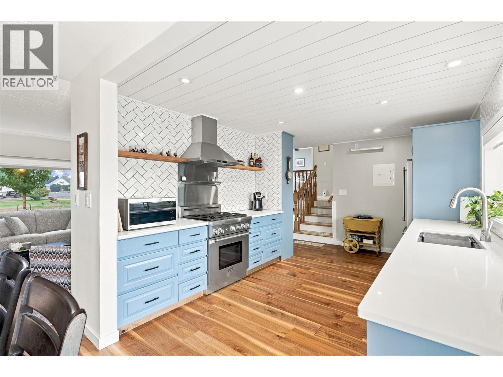 713 Singh Street - Image 11