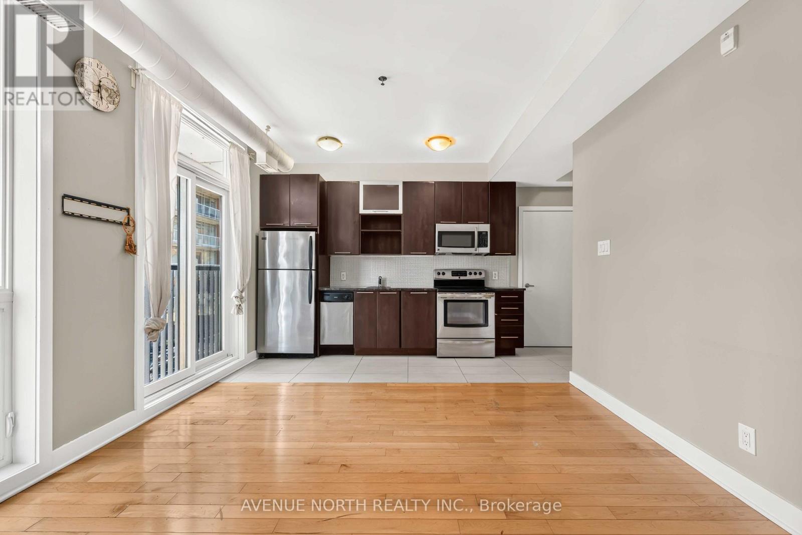 2 Bed, 1 Bath Apartment for Sale in Ottawa – 201 – 360 CUMBERLAND STREET, Ottawa – MLS# X13678622 - Image 13