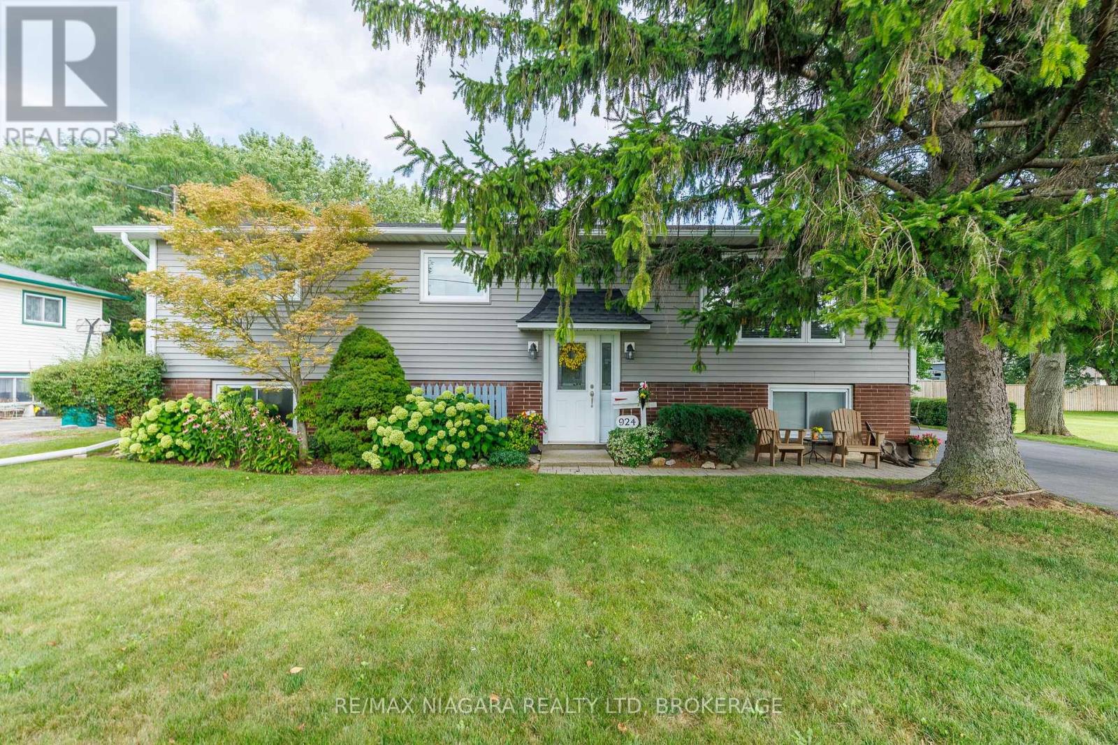 924 DAYTONA DRIVE - 3