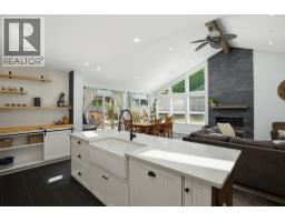 20902 Wicklund Avenue, Maple Ridge, BC V2X8M5 Photo 8