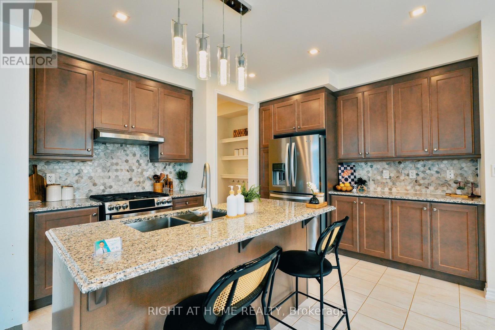 30 BOOTHILL DRIVE - 20