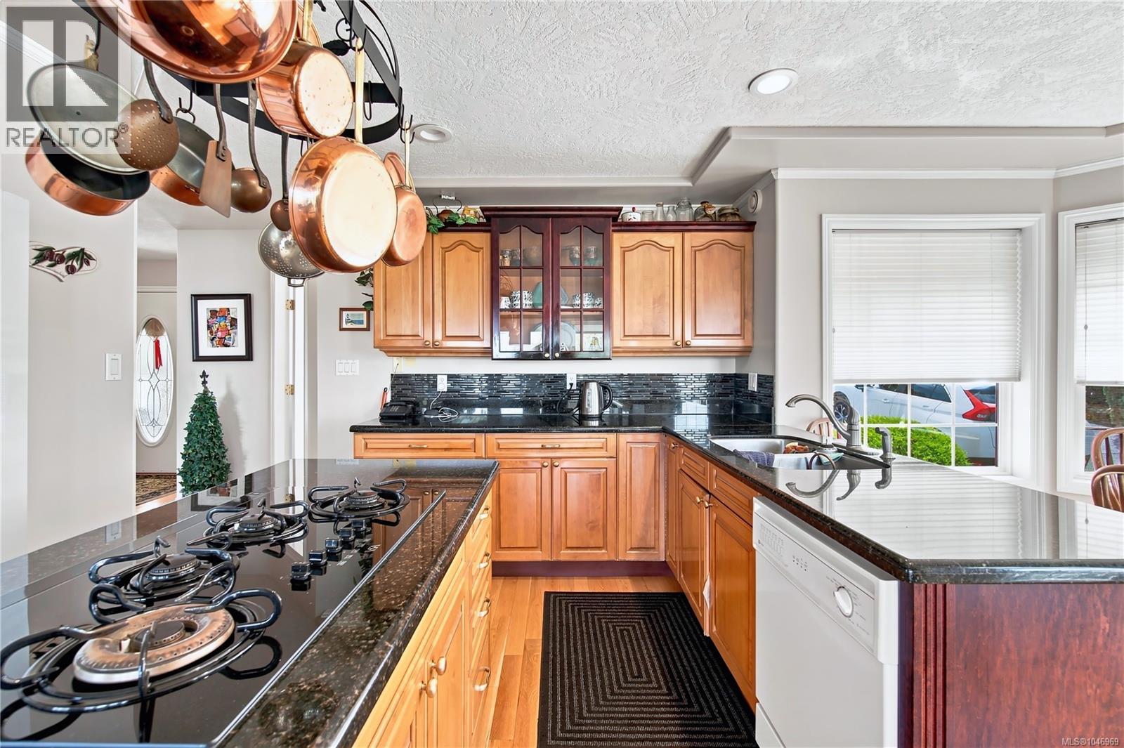 5200 Laguna Way - Image 17