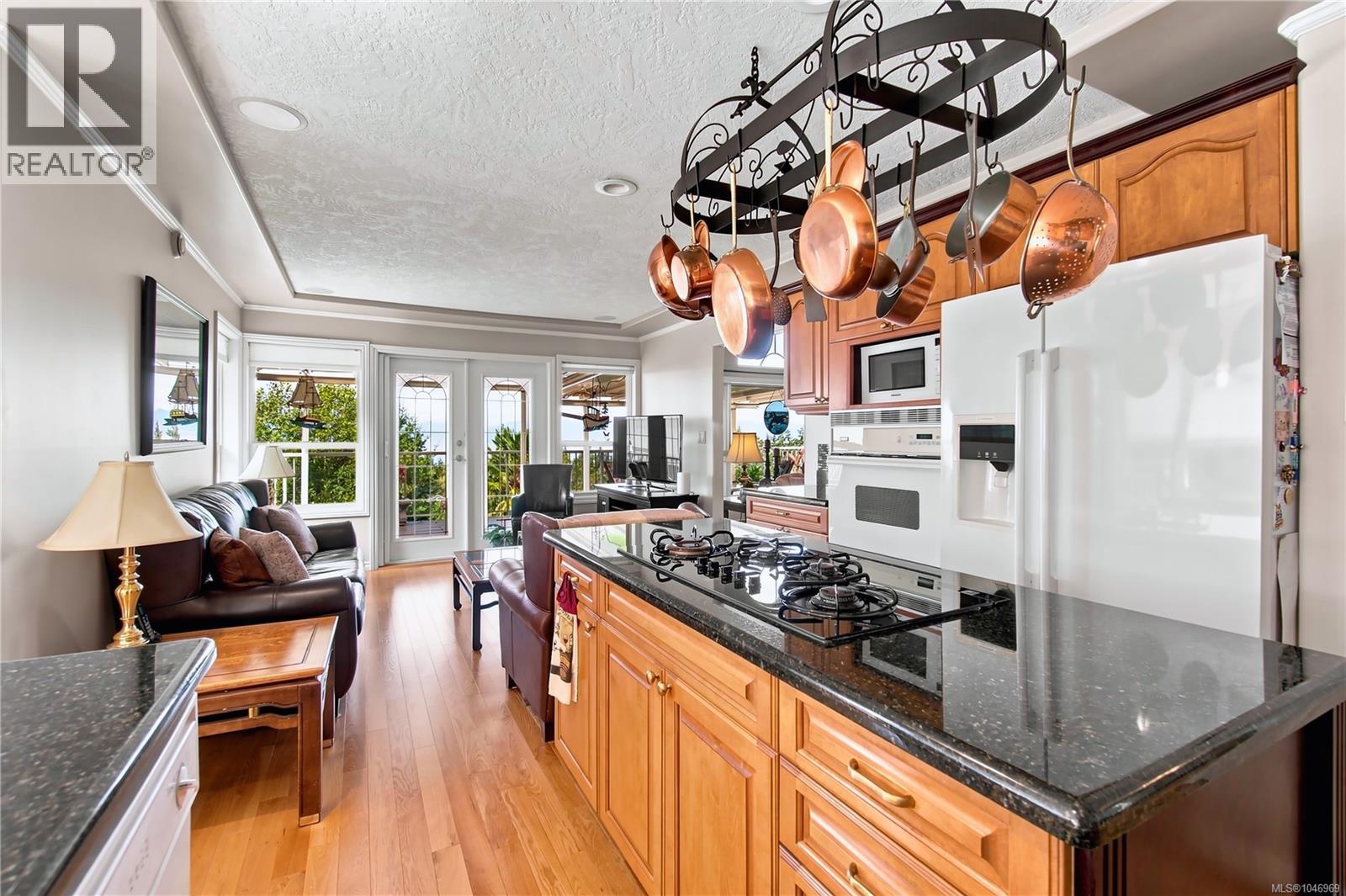 5200 Laguna Way - 20