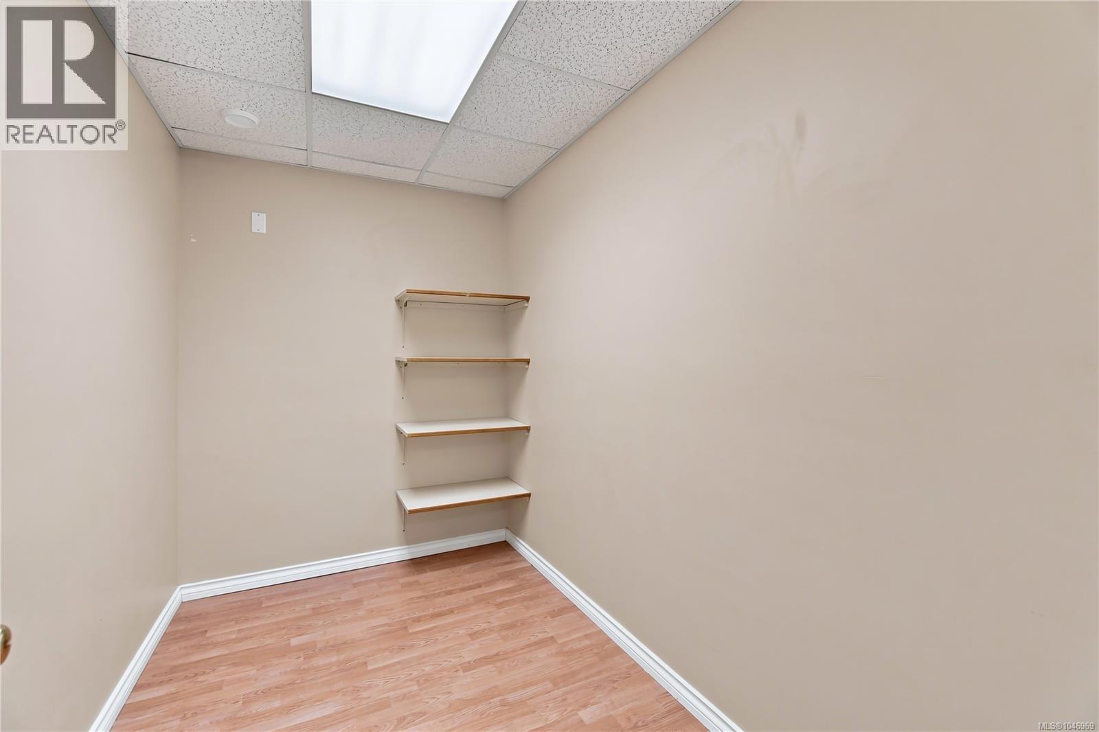 5200 Laguna Way - Image 37