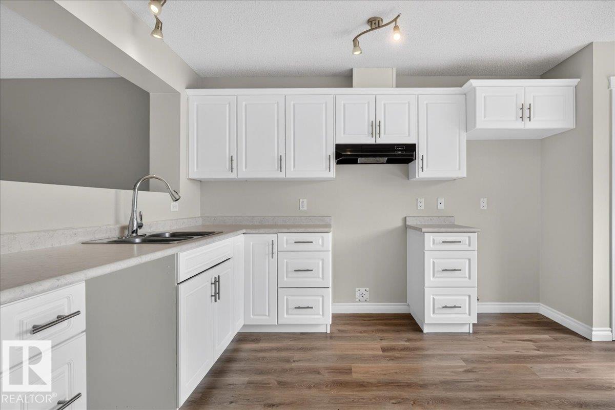 8305 ELLIS Crescent NW - Photo 13