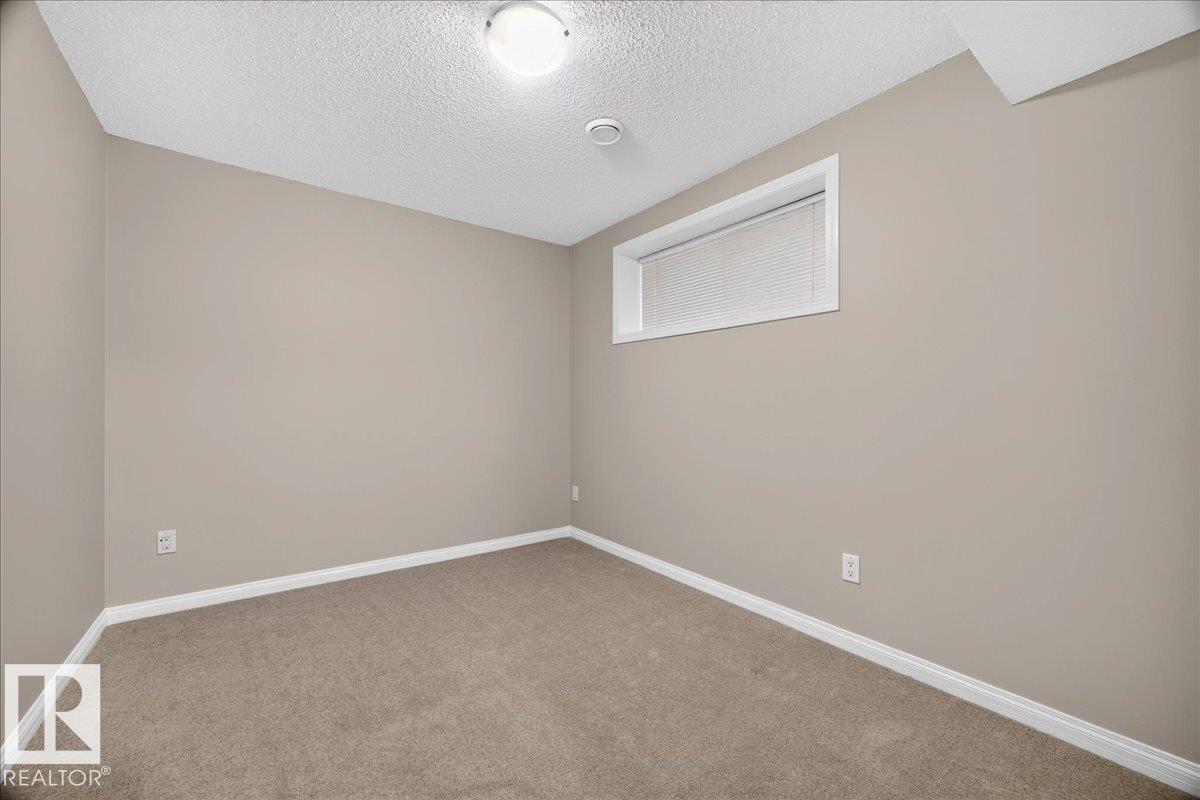 8305 ELLIS Crescent NW - Photo 40