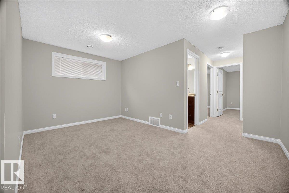 8305 ELLIS Crescent NW - Photo 33