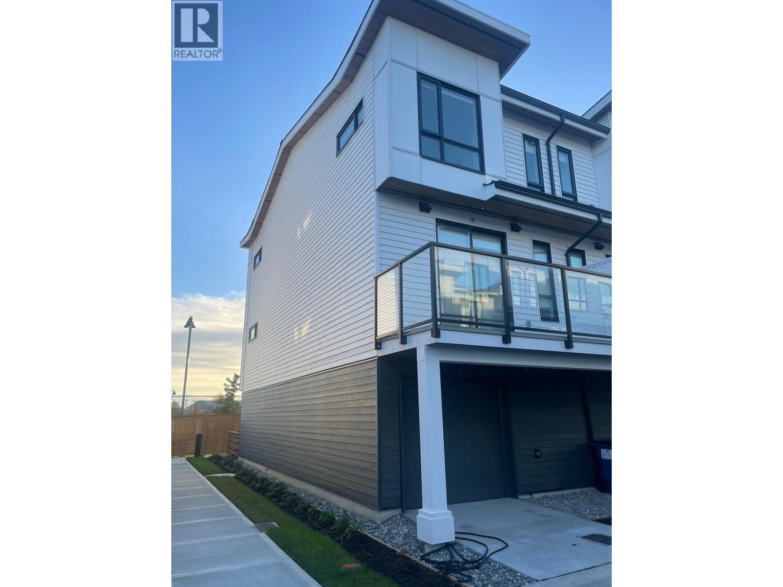 Property for sale at 17 4745 SPRUCE WAY