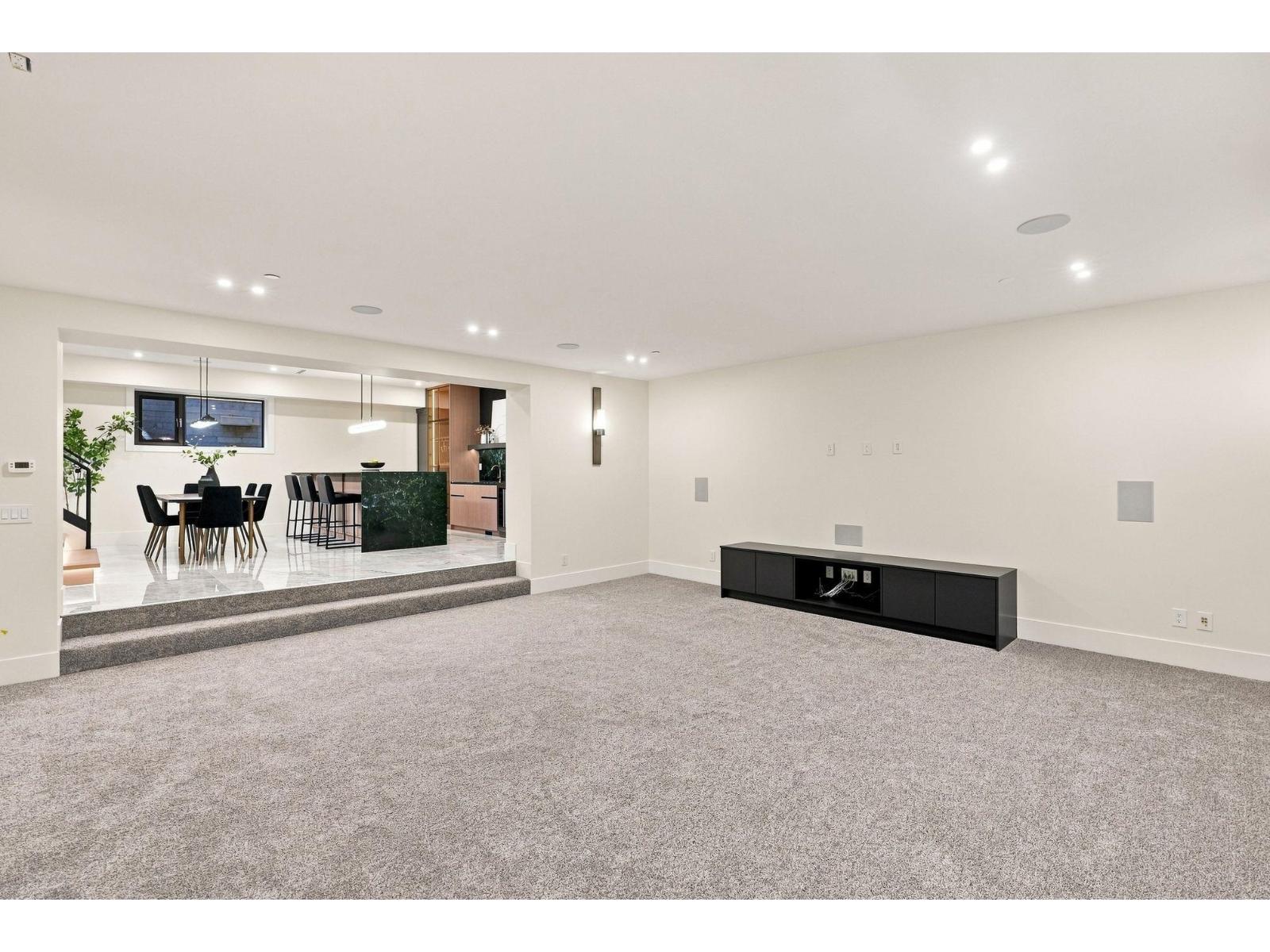 14750 VINE AVENUE, White Rock