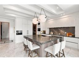 14750 Vine Avenue, White Rock, BC V4B2T1 Photo 12