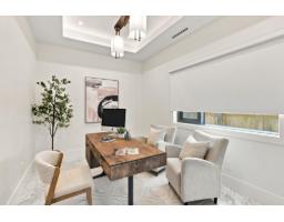 14750 Vine Avenue, White Rock, BC V4B2T1 Photo 19