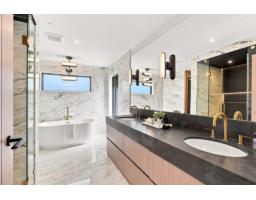 14750 Vine Avenue, White Rock, BC V4B2T1 Photo 23