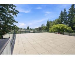 14750 Vine Avenue, White Rock, BC V4B2T1 Photo 32