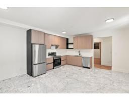 14750 Vine Avenue, White Rock, BC V4B2T1 Photo 37