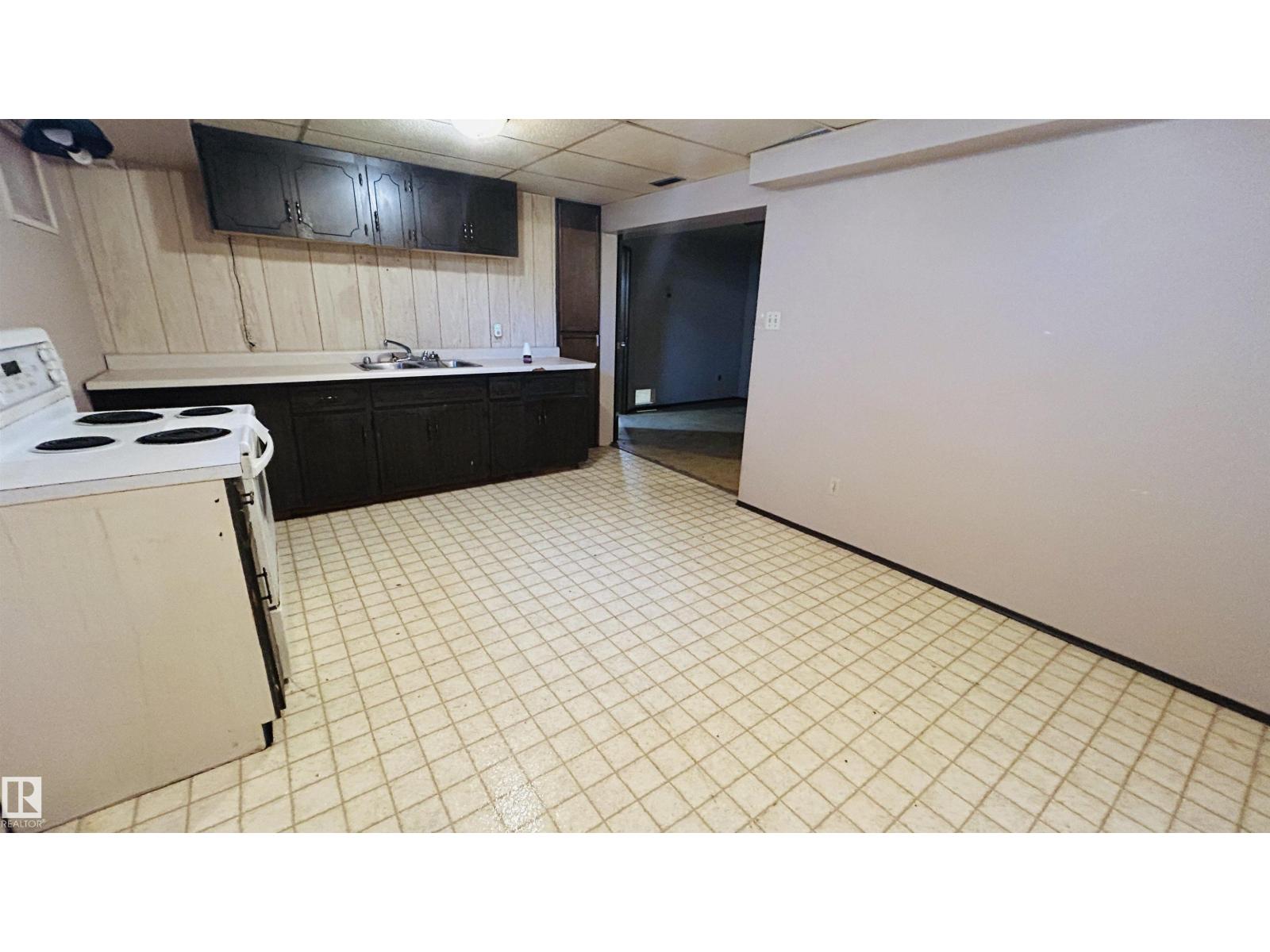5102 57 - Photo 16