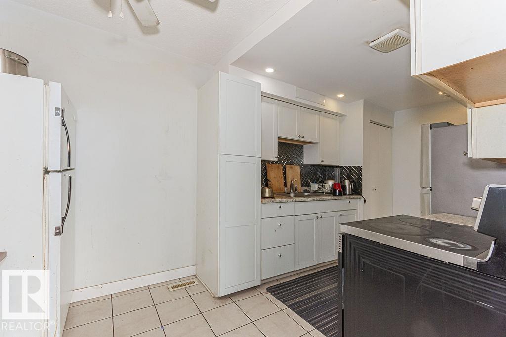 5 14205 82 Street NW - Photo 6