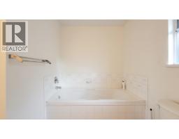 22260 Garratt Drive, Richmond, BC V6V2P6 Photo 24