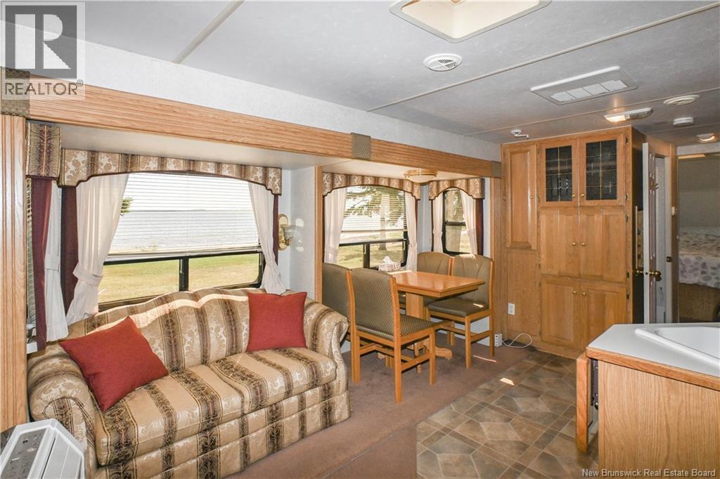 18 Belle Ile en Mer Lane - Image 37