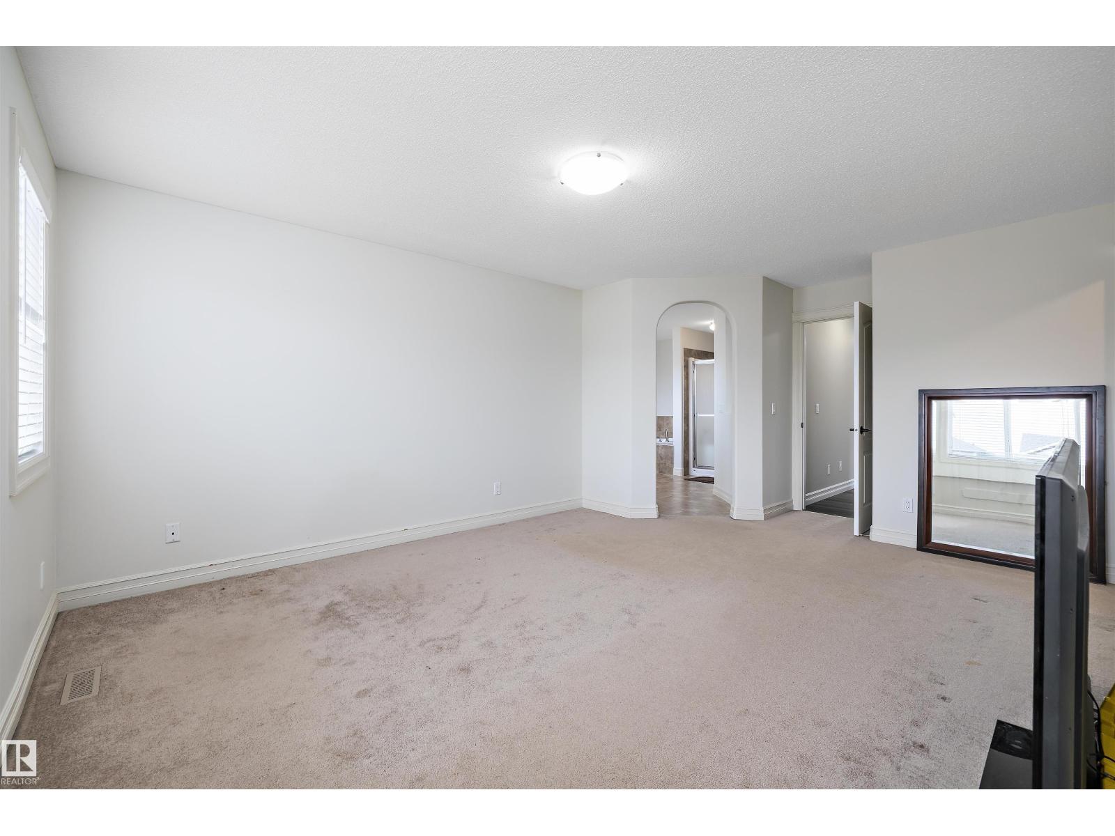 178 WOODBEND WY - 24