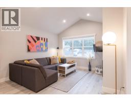 1 950 Woodsworth Road, Gibsons, BC V0N1V7 Photo 8