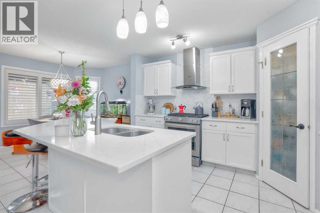 210 Mt Douglas Court Southeast