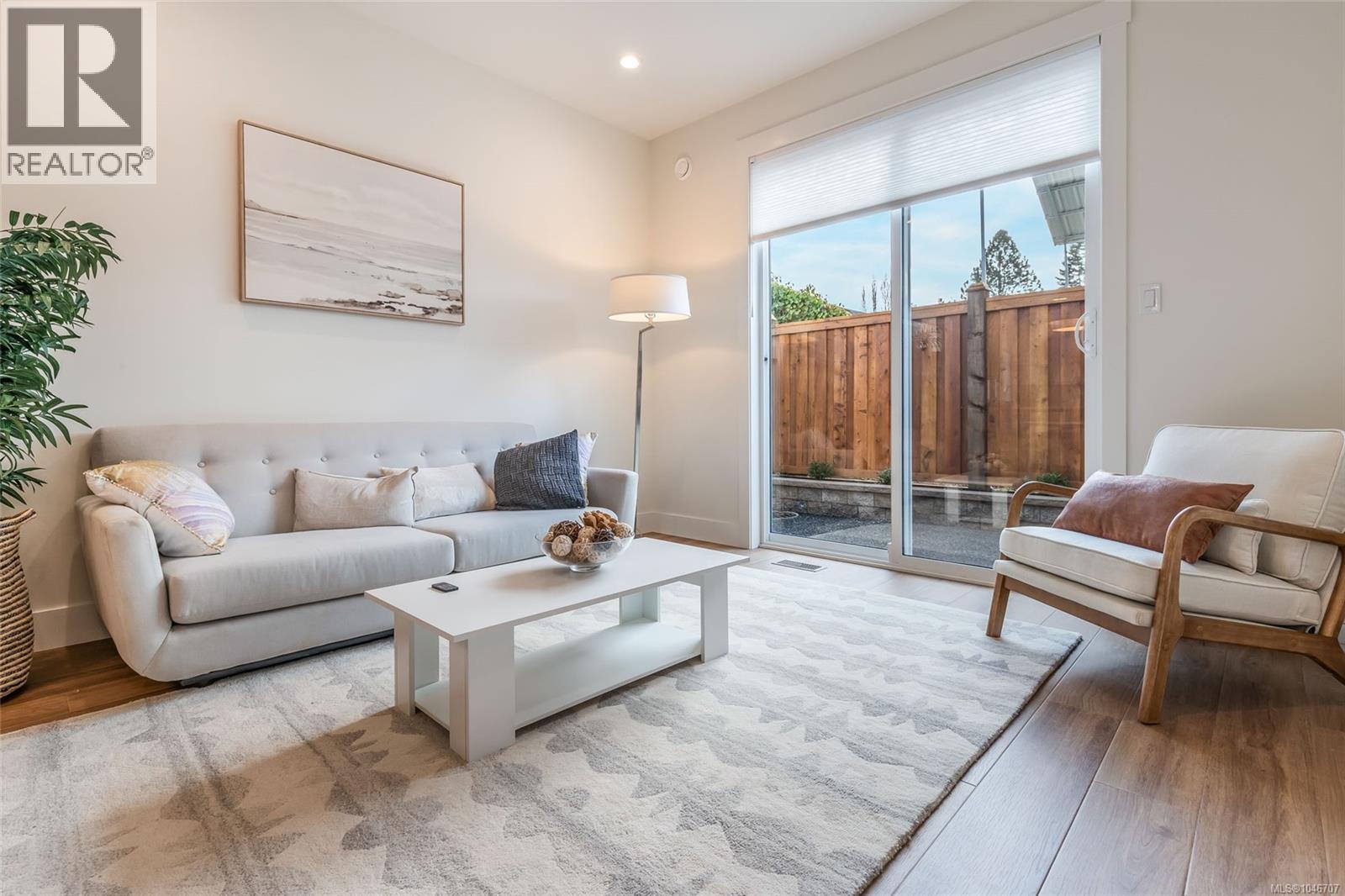 410 Hummingbird Pl, Parksville